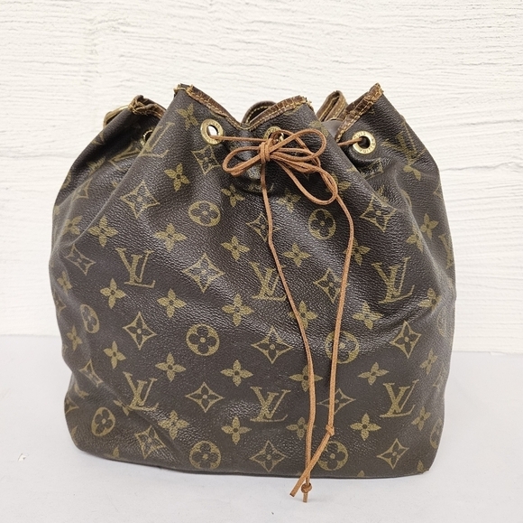 Louis Vuitton Noe Bucket Crossbody Bag in Brown Monogram Canvas and Leather - Picture 2 of 16